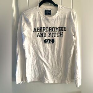 Men’s Abercrombie & Fitch White Long Sleeve Logo Front Tee- XS